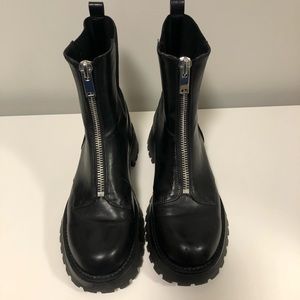Platform zip up boots
